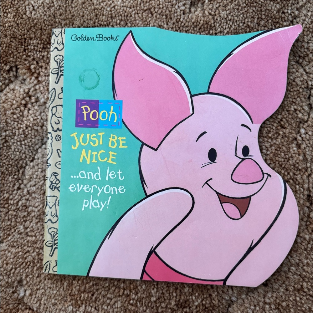 Winnie the Pooh- Piglet book